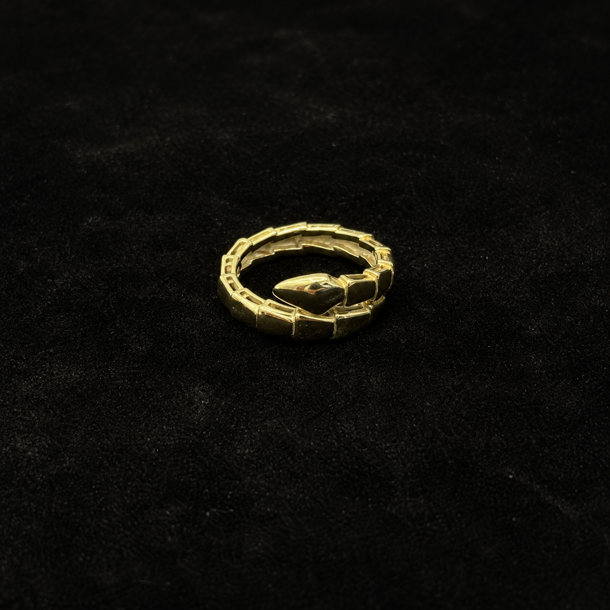 Пръстен (BVLGARI SERPENTI RING)